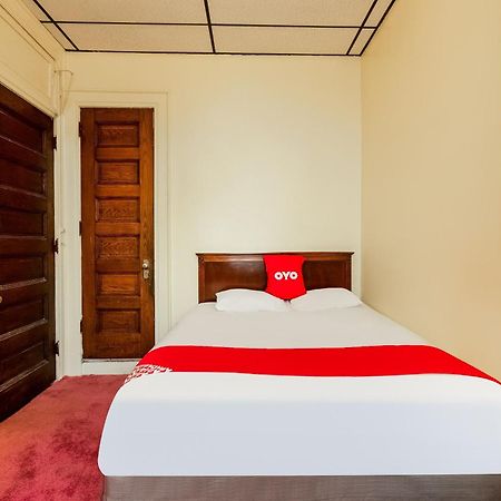 Oyo Hotel Bradford Main St Pa Buitenkant foto